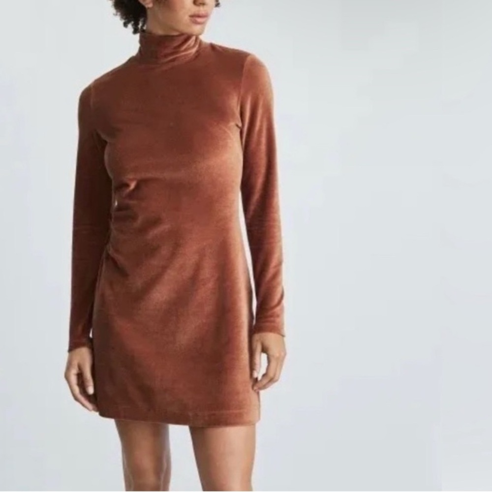 Mini turtleneck dress
